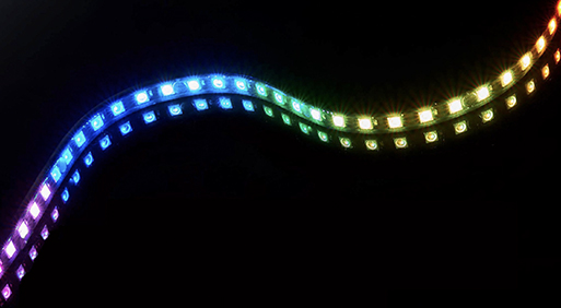 Caisson lumineux avec toile tendu éclairée ruban LED pixel